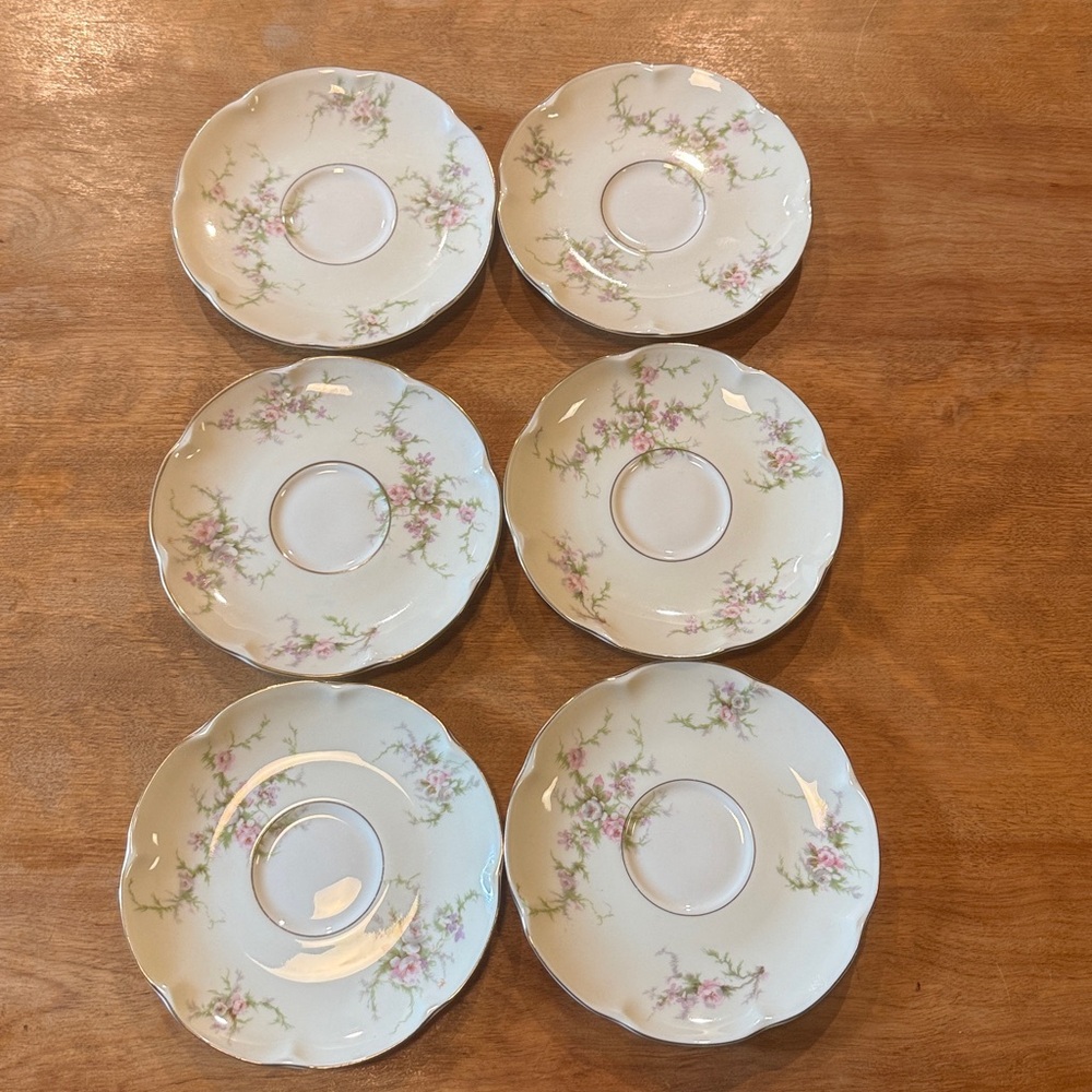 Haviland Saucer Set